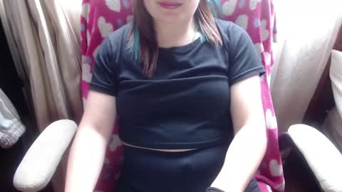 Snapshot of 666maskgirl chatting on 02/17/26, 05:08 SHANNON online show from 02/17/26, 05:08