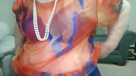 Missy online show from 11/08/25, 02:06