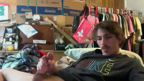 Snapshot of 69j0hndo chatting on 09/17/25, 01:29 FUCKR online show from 09/17/25, 01:29