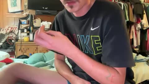 Snapshot of 69j0hndo chatting on 09/28/25, 01:27 FUCKR online show from 09/28/25, 01:27