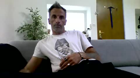 Snapshot of 69num69 chatting on 10/25/25, 11:29 Num online show from 10/25/25, 11:29