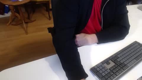 Snapshot of 69pifpaf chatting on 12/17/24, 08:12 69pifpaf online show from 12/17/24, 08:12