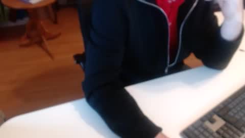 Snapshot of 69pifpaf chatting on 12/19/24, 10:02 69pifpaf online show from 12/19/24, 10:02