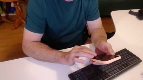 Snapshot of 69pifpaf chatting on 01/09/25, 10:09 69pifpaf online show from 01/09/25, 10:09