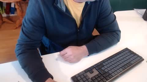 Snapshot of 69pifpaf chatting on 01/12/25, 09:19 69pifpaf online show from 01/12/25, 09:19