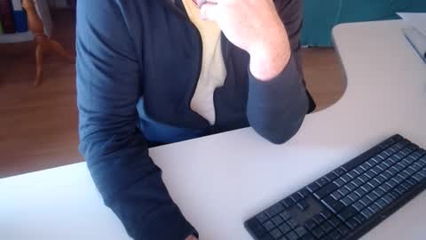 Snapshot of 69pifpaf chatting on 01/26/25, 01:47 69pifpaf online show from 01/26/25, 01:47