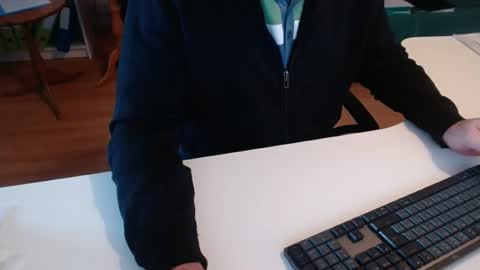 Snapshot of 69pifpaf chatting on 02/24/25, 01:21 69pifpaf online show from 02/24/25, 01:21