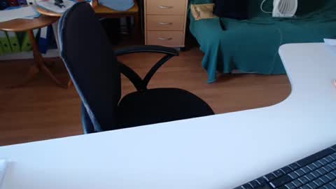 Snapshot of 69pifpaf chatting on 03/09/25, 02:10 69pifpaf online show from 03/09/25, 02:10