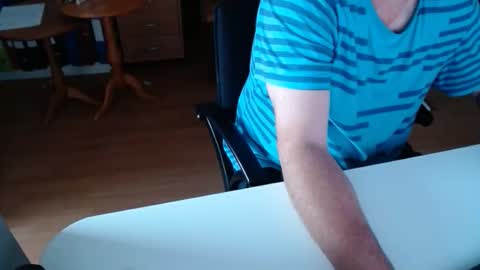 Snapshot of 69pifpaf chatting on 09/10/25, 06:02 69pifpaf online show from 09/10/25, 06:02