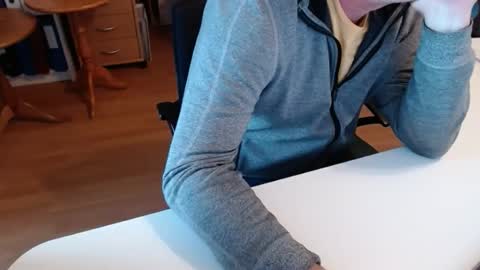 Snapshot of 69pifpaf chatting on 10/04/25, 08:45 69pifpaf online show from 10/04/25, 08:45