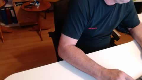 Snapshot of 69pifpaf chatting on 11/15/25, 04:25 69pifpaf online show from 11/15/25, 04:25