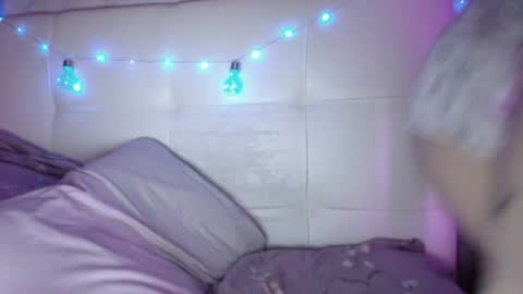 Snapshot of 6a6yface chatting on 12/18/24, 12:18 lil J online show from 12/18/24, 12:18