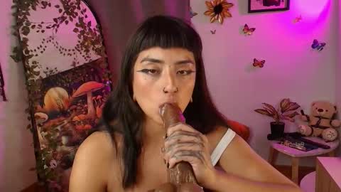 B R I E L A  online show from 12/18/25, 08:26