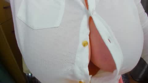 Snapshot of 777_brendi_777 chatting on 12/18/25, 09:48 Brendi online show from 12/18/25, 09:48