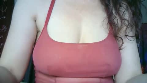Snapshot of 77lilu chatting on 04/20/26, 10:29 Lilu online show from 04/20/26, 10:29