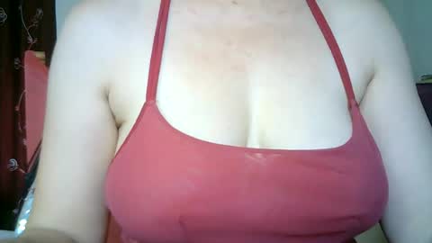 Snapshot of 77lilu chatting on 06/21/26, 10:18 Lilu online show from 06/21/26, 10:18