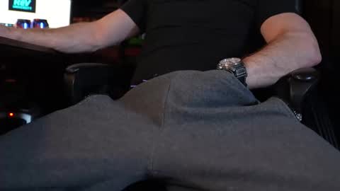 7fivecedge online show from 12/21/25, 03:13