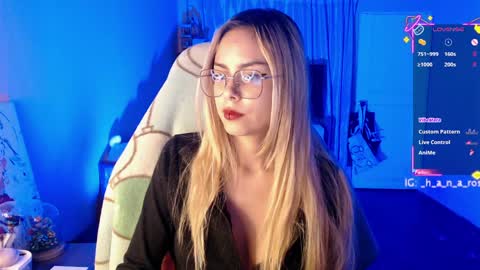 Hana online show from 04/12/26, 01:21