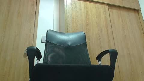 Snapshot of 7lu7_ chatting on 10/13/25, 09:26 7lu7_ online show from 10/13/25, 09:26