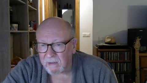  Papi  online show from 12/08/24, 06:17