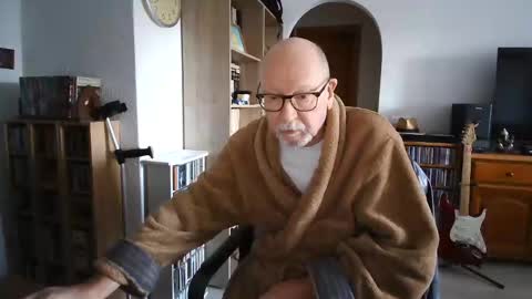  Papi  online show from 02/07/25, 09:37