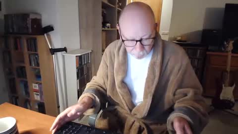  Papi  online show from 02/07/25, 06:34