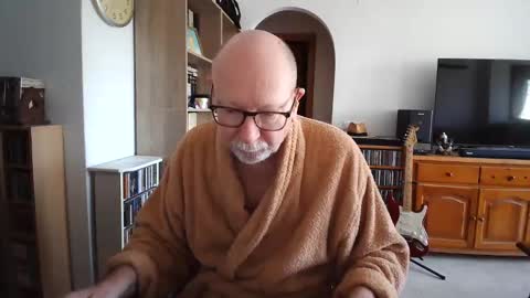  Papi  online show from 02/11/25, 09:53