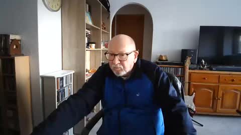  Papi  online show from 02/11/25, 04:02