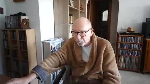  Papi  online show from 11/23/25, 10:04