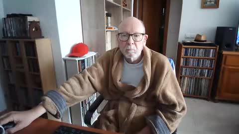  Papi  online show from 02/11/26, 09:47