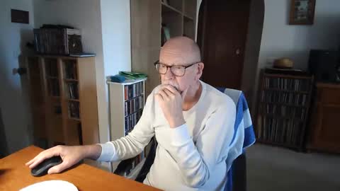  Papi  online show from 04/06/26, 09:10