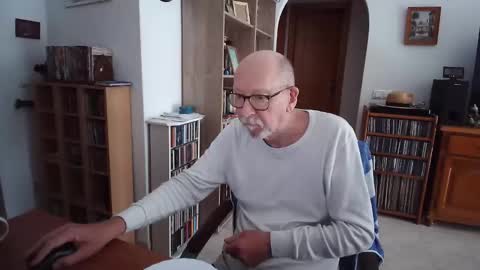  Papi  online show from 04/25/26, 07:44