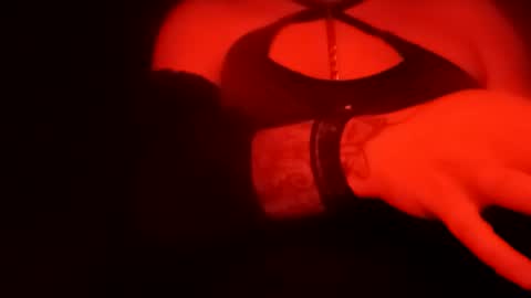 Snapshot of 7xofbadponylove chatting on 12/01/25, 05:01 7xofbadponylove online show from 12/01/25, 05:01