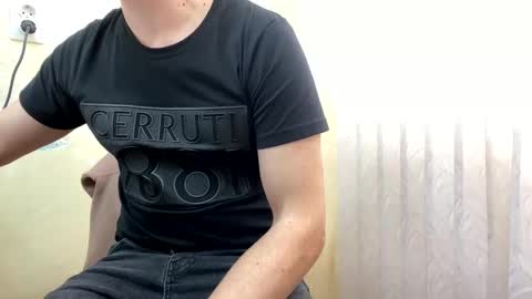 Snapshot of 7znkbob chatting on 12/23/24, 09:49 bob big head online show from 12/23/24, 09:49