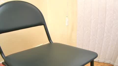 Snapshot of 7znkbob chatting on 01/16/25, 01:47 bob big head online show from 01/16/25, 01:47