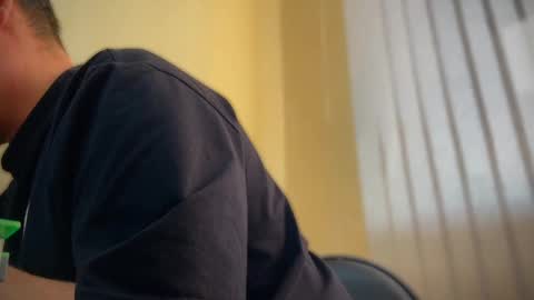 Snapshot of 7znkbob chatting on 03/01/25, 09:40 bob big head online show from 03/01/25, 09:40