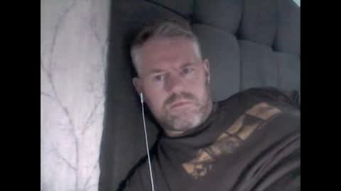 81jonnyx online show from 10/11/25, 11:42