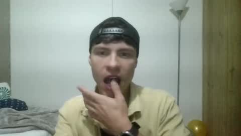 82tomas online show from 04/28/26, 03:11
