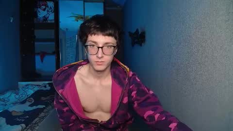 Phillip online show from 12/02/25, 07:03