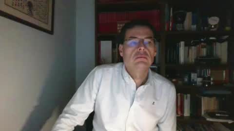 8age online show from 12/25/24, 11:42