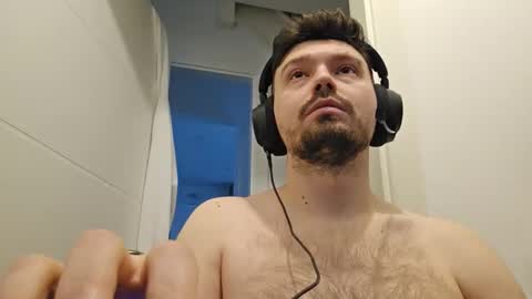 8inchdude93 online show from 04/25/26, 06:49