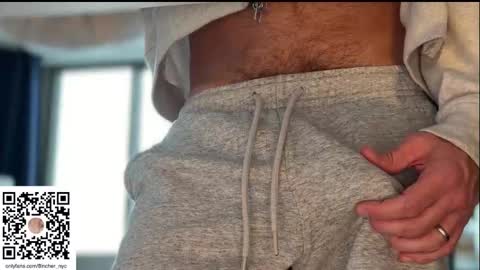 8incher NYC online show from 02/06/26, 03:04