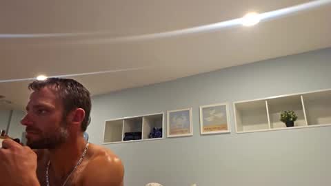 8inchwhiteboy88 online show from 04/12/26, 03:44