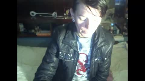 Snapshot of 8mistress8 chatting on 12/03/24, 11:01 8MISTRESS8 online show from 12/03/24, 11:01