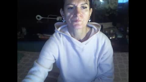 Snapshot of 8mistress8 chatting on 02/01/25, 07:02 8MISTRESS8 online show from 02/01/25, 07:02