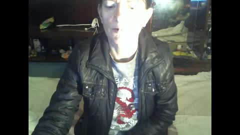 Snapshot of 8mistress8 chatting on 02/21/25, 08:40 8MISTRESS8 online show from 02/21/25, 08:40