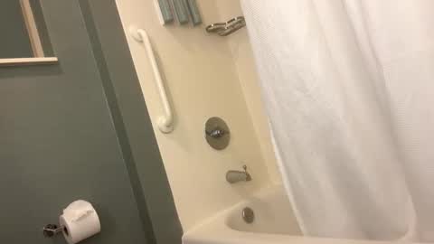 Snapshot of 8rown chatting on 03/04/26, 02:39 Selfsuckboi online show from 03/04/26, 02:39