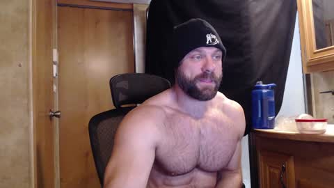 Snapshot of 9fat_inches chatting on 01/25/25, 07:39 9 fat inches online show from 01/25/25, 07:39