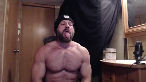 Snapshot of 9fat_inches chatting on 03/10/25, 03:12 9 fat inches online show from 03/10/25, 03:12