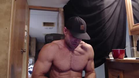 Snapshot of 9fat_inches chatting on 09/09/25, 01:10 9 fat inches online show from 09/09/25, 01:10